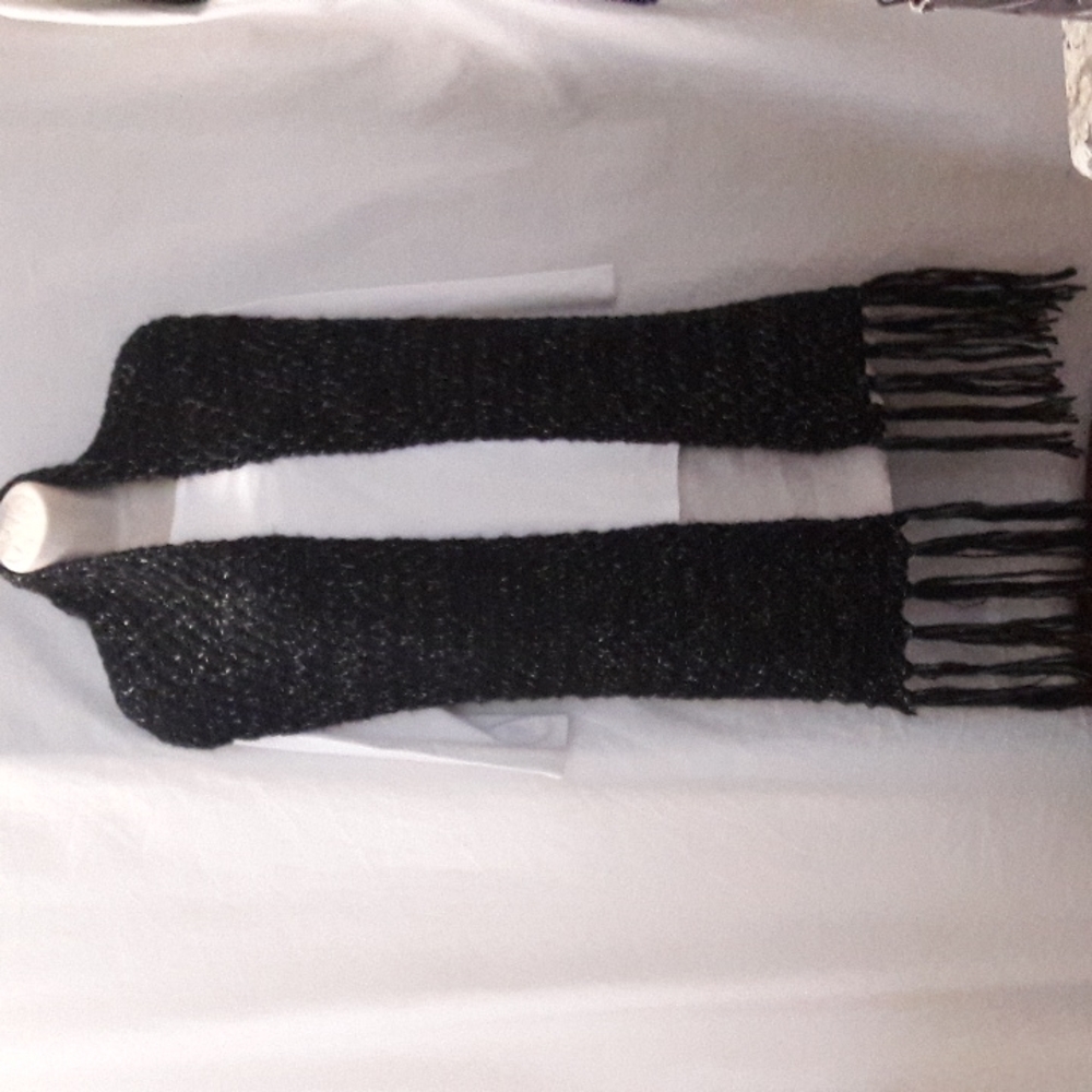 Steve Madden Lurex Black Silver  Tassel Scarf  Woven Scarf  One Size
